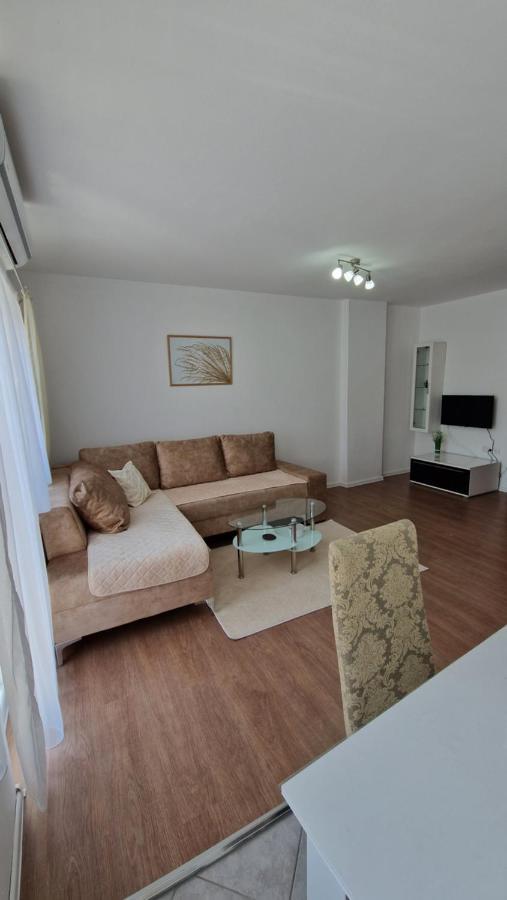 Apartmani Sky 1 2 3 Brčko Exteriör bild