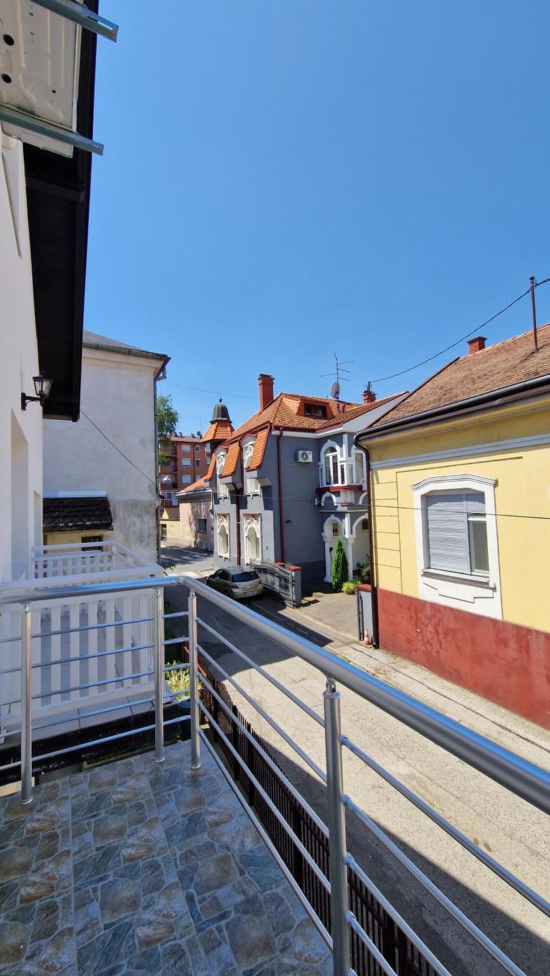 Apartmani Sky 1 2 3 Brčko Exteriör bild